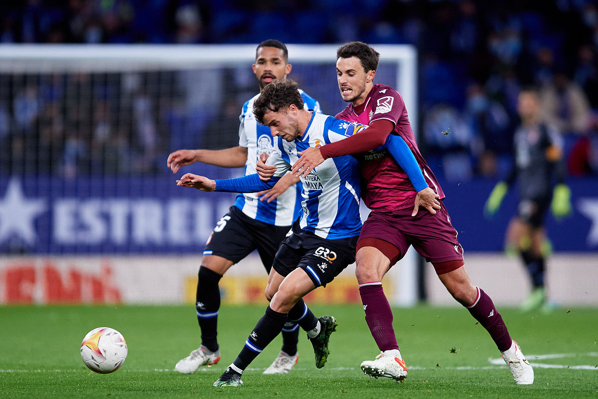 登录入口包含赛前尼斯备战法国杯拉齐奥回应争议备战法甲，连对手都承认：Ning在雄鹿比赛中状态火爆的词条